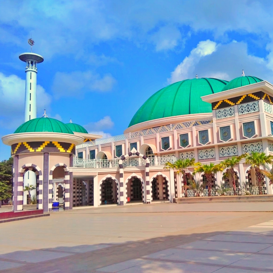 artikel mustaka masjid at taqwa metro
