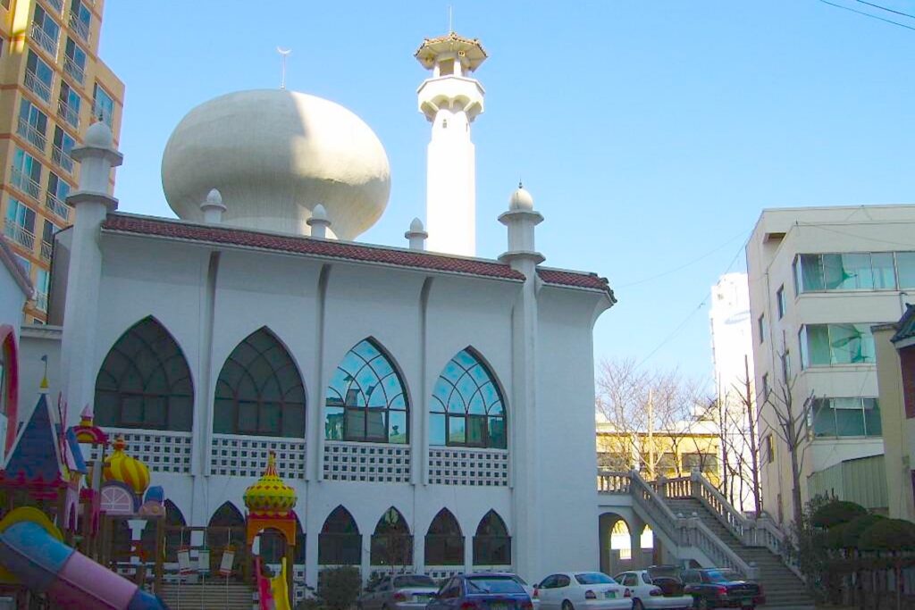 masjid besar dan kubah megah di korea seatan