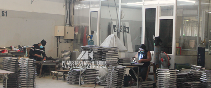 Produksi Kubah Enamel untuk Project Masjid Morowali: Presisi, Berkualitas, dan Tahan Lama produksi-kubah-enamel-mustaka